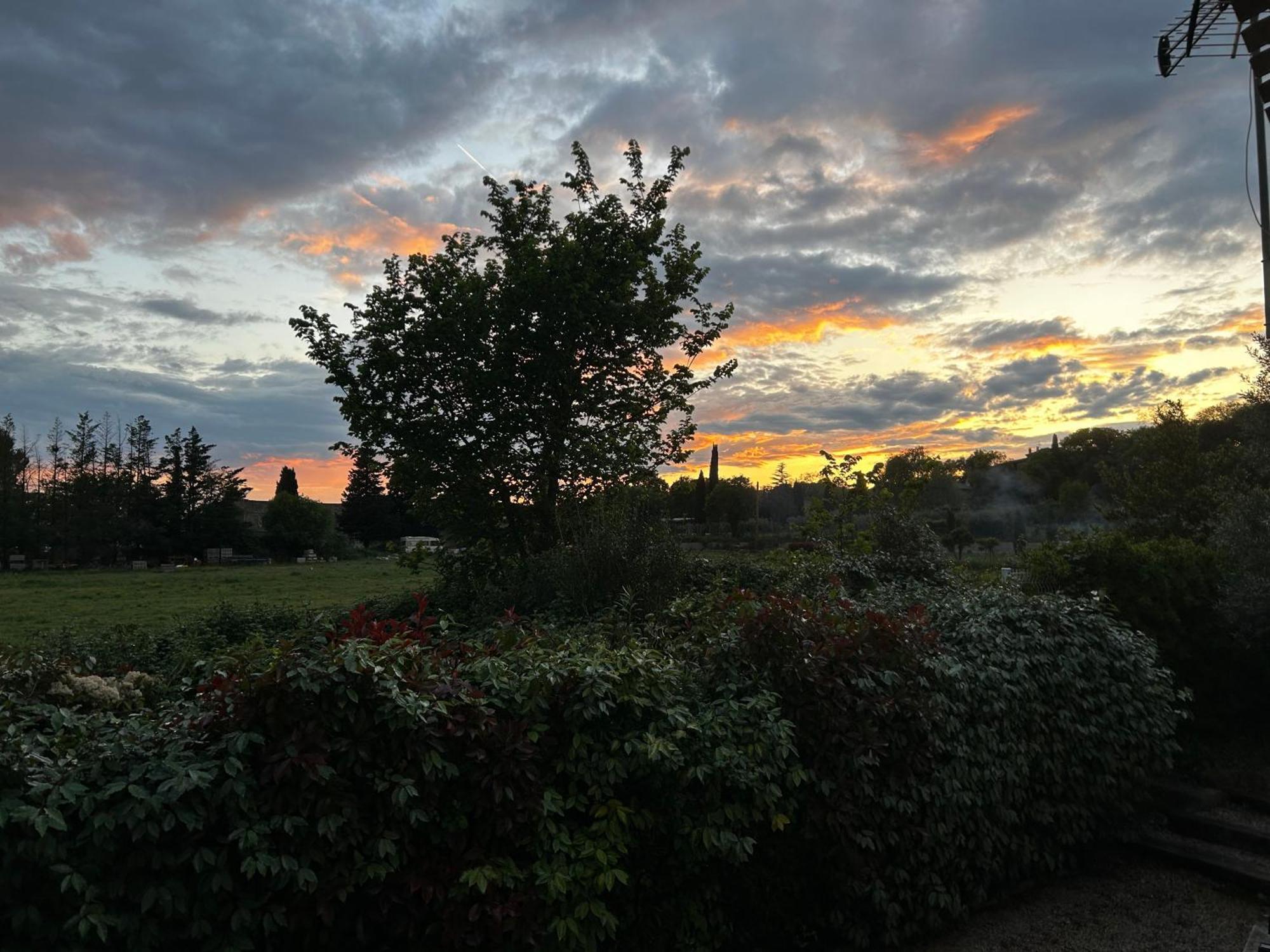 Le Clos Des Vignes Жуна Экстерьер фото